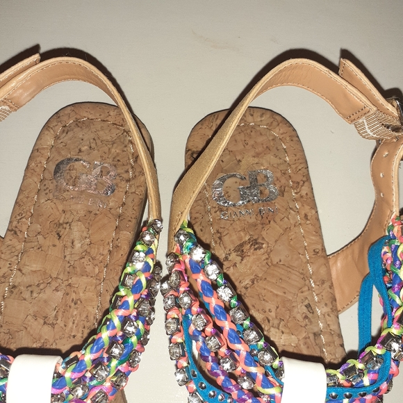 Adorable Sandals - Picture 3 of 5